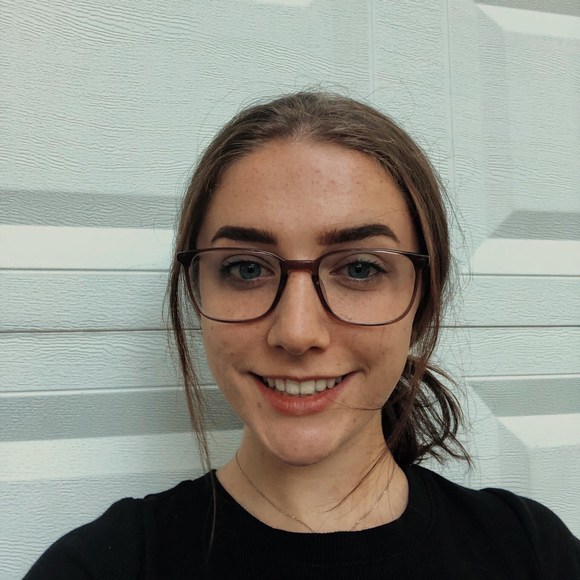 Meet your Posher, Lizzy - Picture 1 of 1